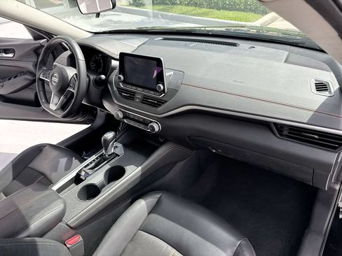 Used 2020 Nissan Altima 2.5 SR FWD image 32