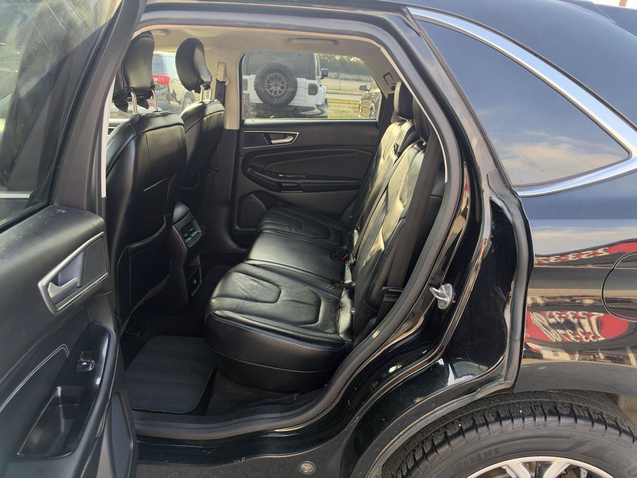 Used 2016 Ford Edge Titanium AWD/4WD image 11