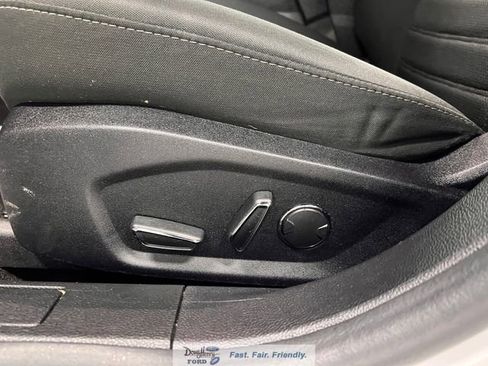 Used 2020 Ford Fusion SE AWD/4WD image 21