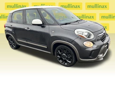 Used 2015 FIAT 500L Trekking image 1
