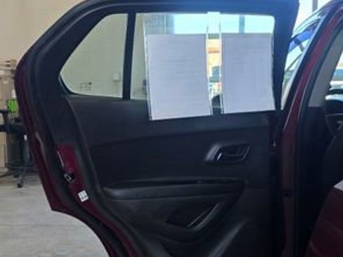 Used 2017 Chevrolet Trax LS image 22