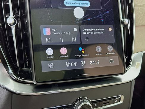 Used 2025 Volvo XC90 B5 Core w/ Climate Package image 14