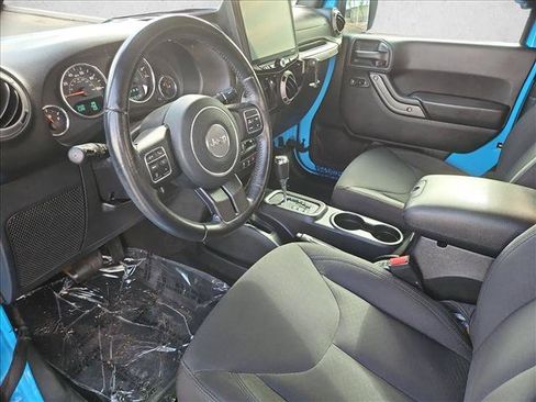 Used 2017 Jeep Wrangler Sport w/ Quick Order Package 24S AWD/4WD image 12
