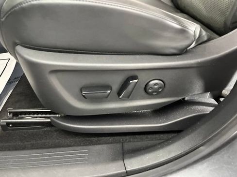 Used 2023 Nissan Ariya FWD image 34