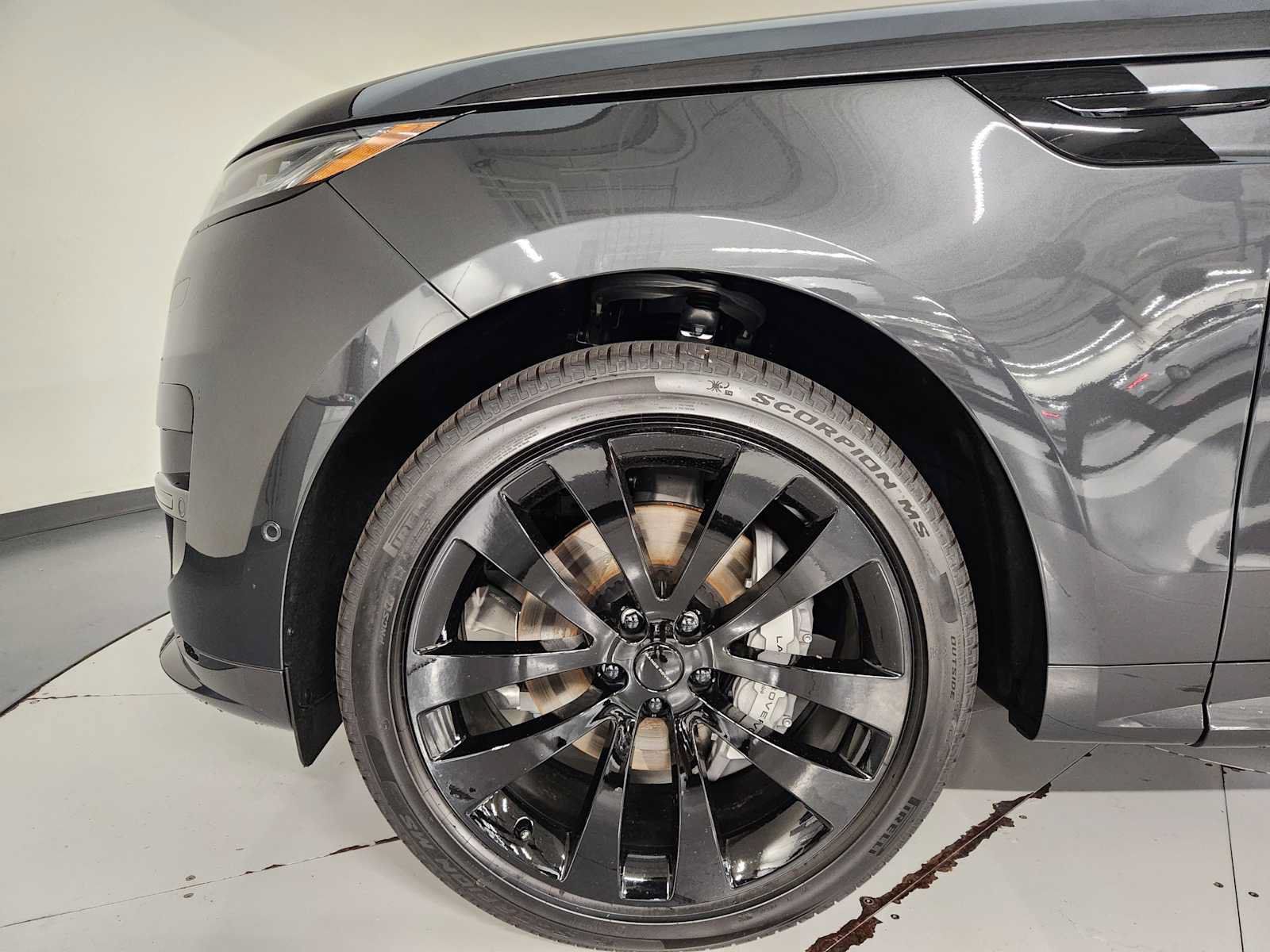 New 2027 Land Rover Range Rover Sport Dynamic SE AWD/4WD image 11
