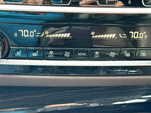 Used 2018 BMW M550i xDrive image 23