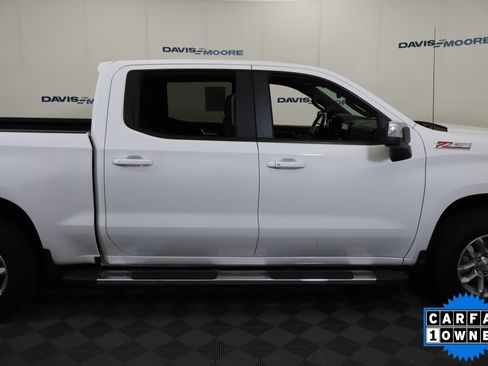 Used 2025 Chevrolet Silverado 1500 LT AWD/4WD image 5