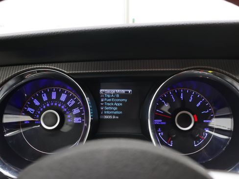 Used 2014 Ford Mustang GT Premium RWD image 10