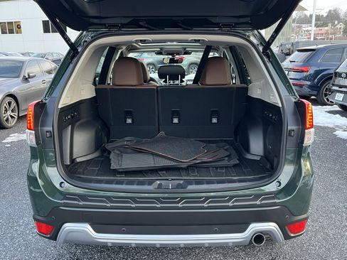 Used 2023 Subaru Forester Touring image 8
