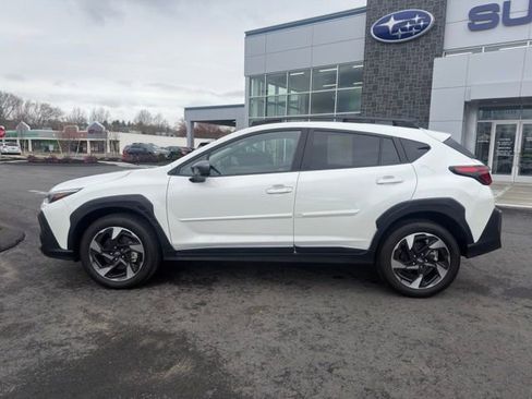 Used 2025 Subaru Crosstrek 2.5i Limited AWD/4WD image 9