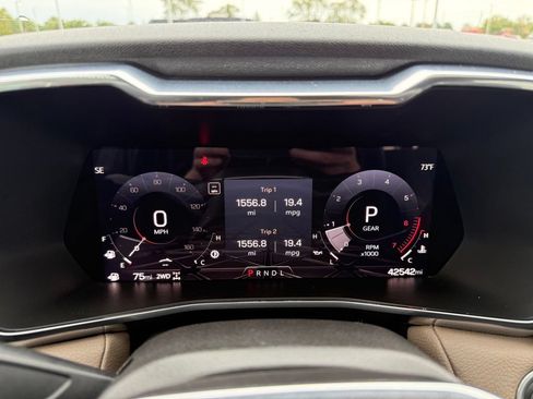 Used 2023 GMC Canyon Denali AWD/4WD image 8