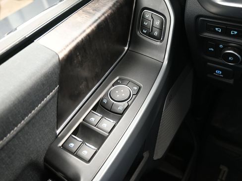 Used 2021 Ford F150 Lariat image 24