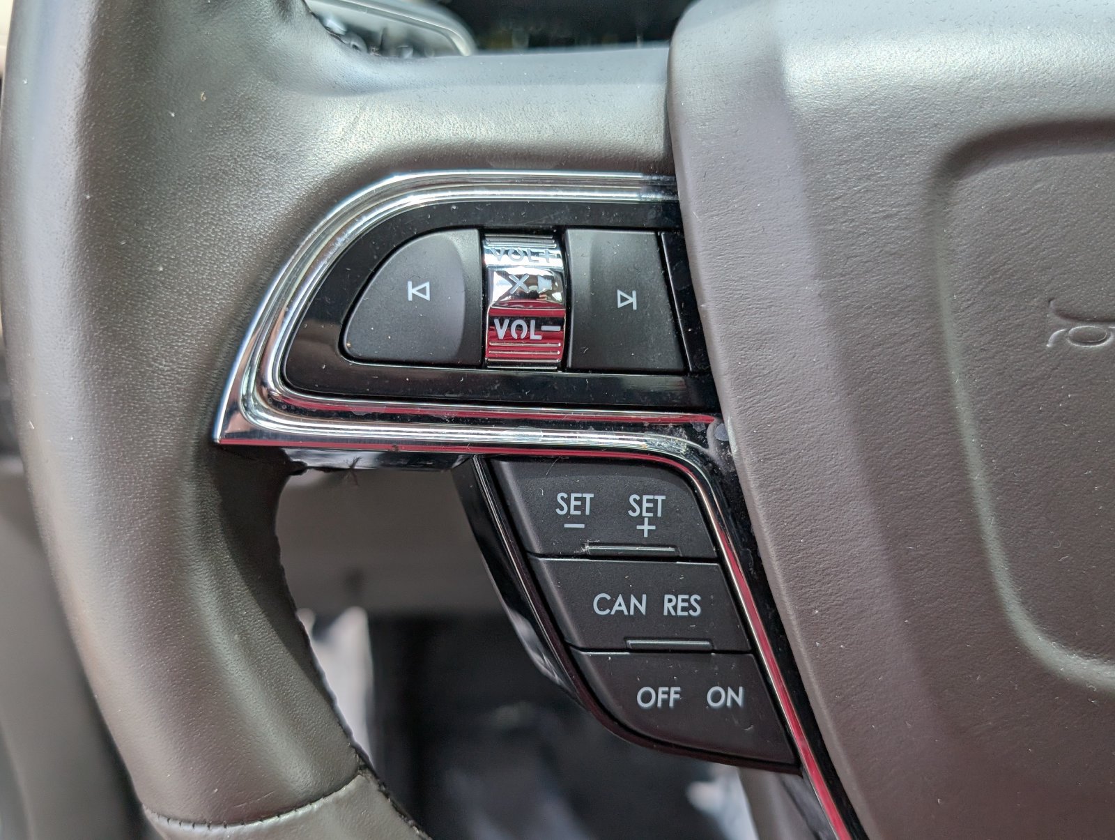 Used 2022 Lincoln Nautilus Reserve AWD/4WD image 23
