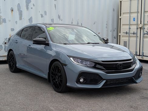 Used 2018 Honda Civic EX image 1