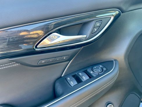 Used 2023 Buick Envision Essence w/ Sport Touring Package image 14