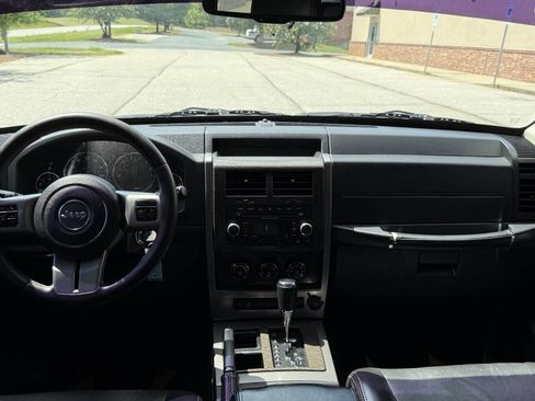 Used 2012 Jeep Liberty Limited Jet image 20