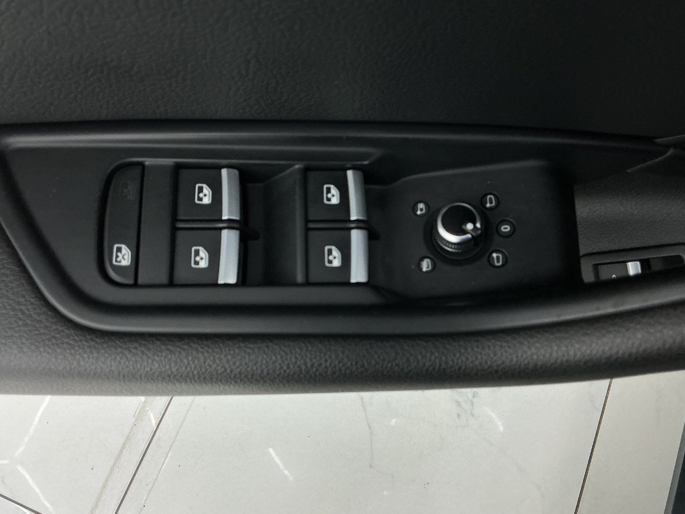 Used 2018 Audi A4 2.0T Premium Plus w/ Premium Plus Package AWD/4WD image 39