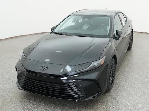 New 2026 Toyota Camry LE FWD image 3