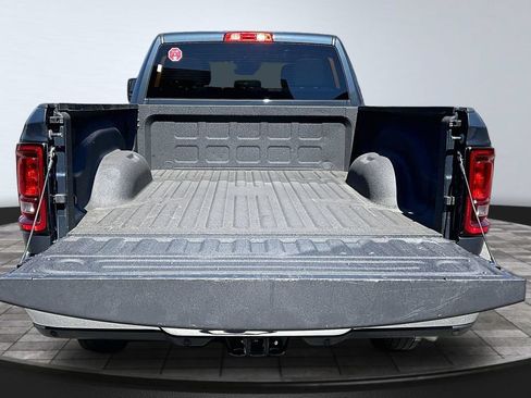 Certified 2025 RAM 2500 Big Horn AWD/4WD image 25