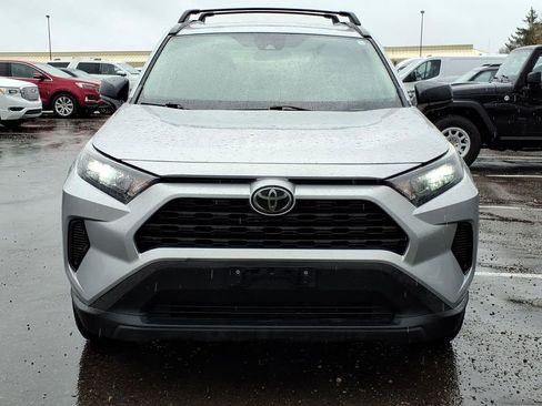 Used 2020 Toyota RAV4 LE AWD/4WD image 8