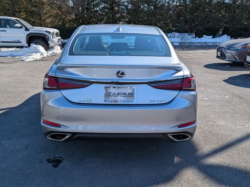 Certified 2023 Lexus ES 350 w/ Premium Package image 4