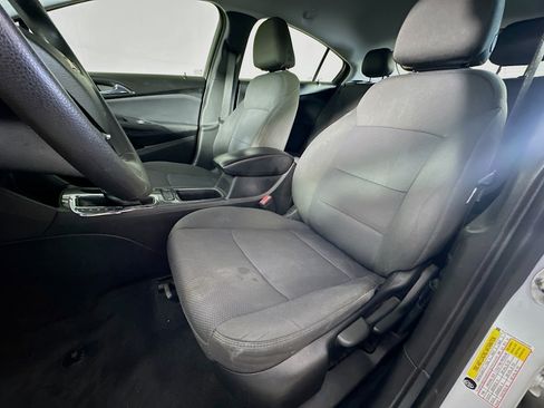 Used 2019 Chevrolet Cruze LT FWD image 13