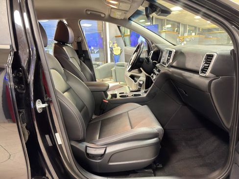 Used 2020 Kia Sportage EX AWD/4WD image 24