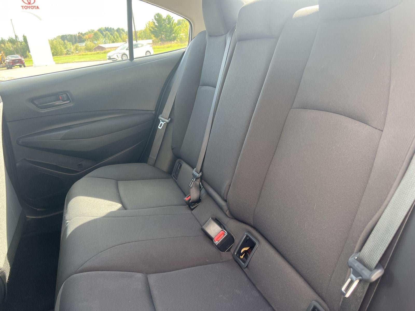 Used 2025 Toyota Corolla LE FWD image 12