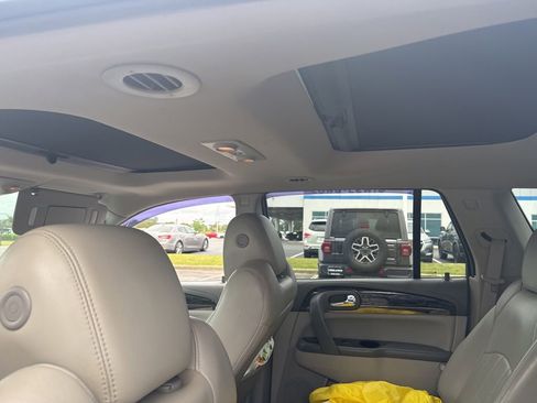 Used 2013 Buick Enclave Leather w/ Trailering Provision Package FWD image 11