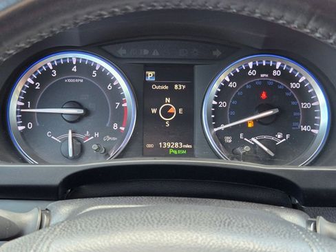 Used 2017 Toyota Highlander Limited image 11