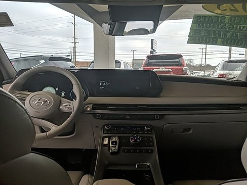 Used 2023 Hyundai Palisade Limited image 15