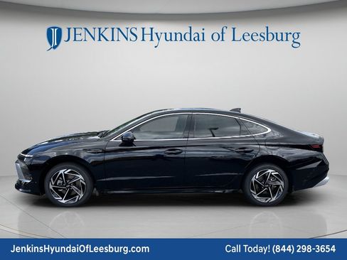 New 2026 Hyundai Sonata SEL FWD image 9