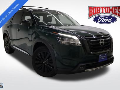 Used 2024 Nissan Pathfinder Platinum