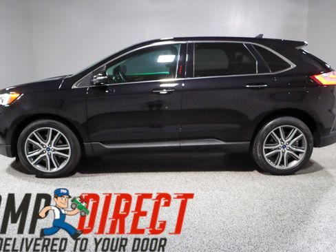Used 2021 Ford Edge Titanium image 10