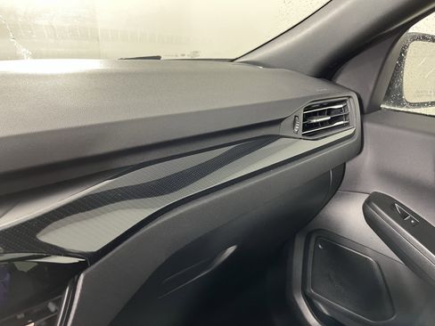 Used 2025 Ford Escape ST-Line image 19