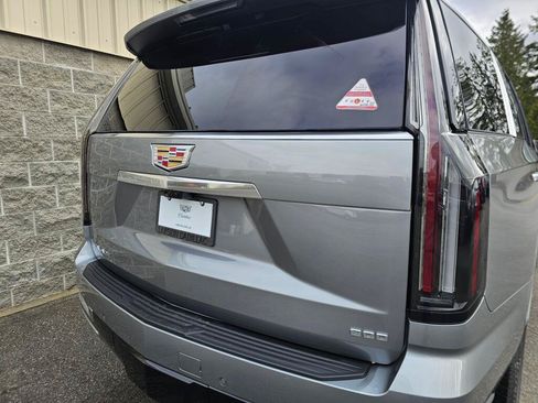 New 2026 Cadillac Escalade Luxury AWD/4WD image 19