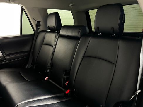Certified 2024 Toyota 4Runner TRD Off-Road Premium AWD/4WD image 25