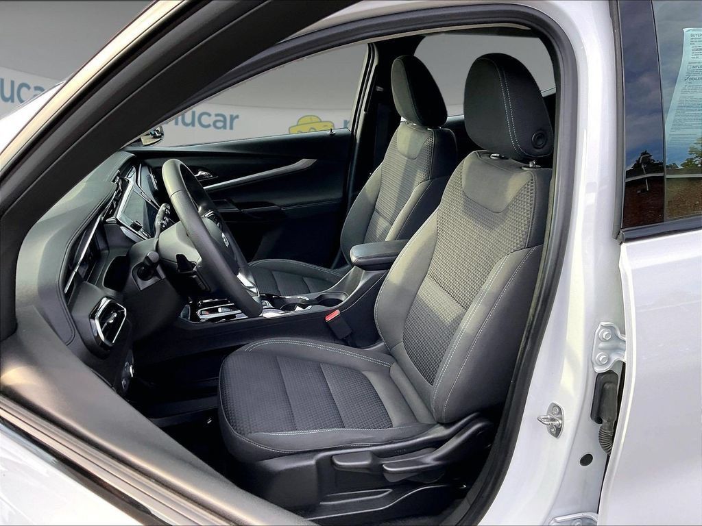 Used 2022 Chevrolet Bolt EUV LT w/ Driver Confidence Package FWD image 10