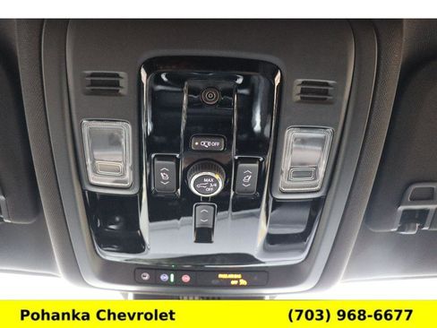New 2026 Chevrolet Suburban High Country AWD/4WD image 17