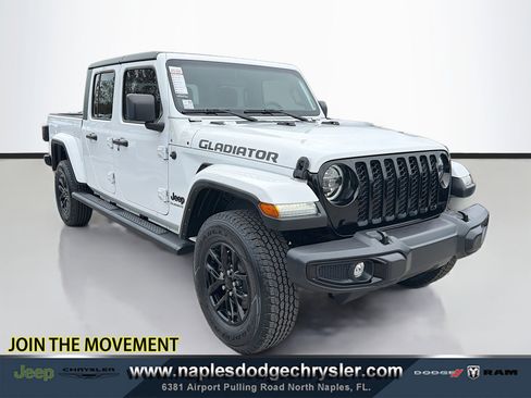 Used 2022 Jeep Gladiator Sport image 1