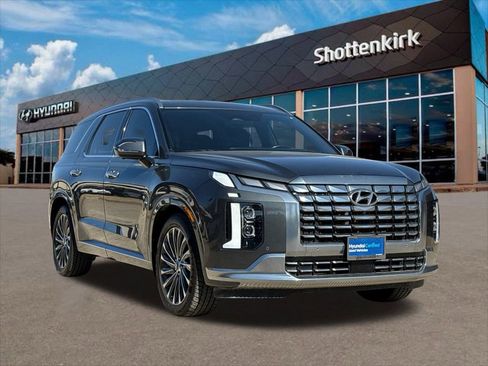 Used 2023 Hyundai Palisade Calligraphy w/ Cargo Package image 3