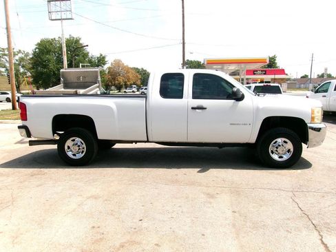 Used 2008 Chevrolet Silverado 3500 W/T AWD/4WD image 6