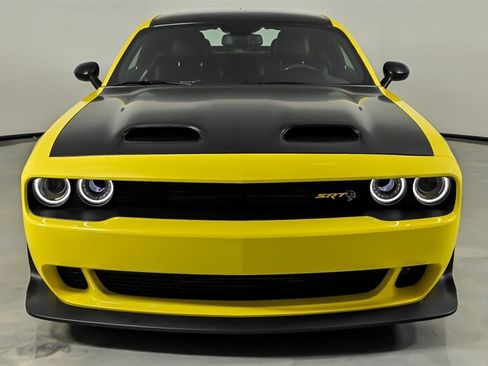Used 2022 Dodge Challenger SRT Hellcat Redeye RWD image 5