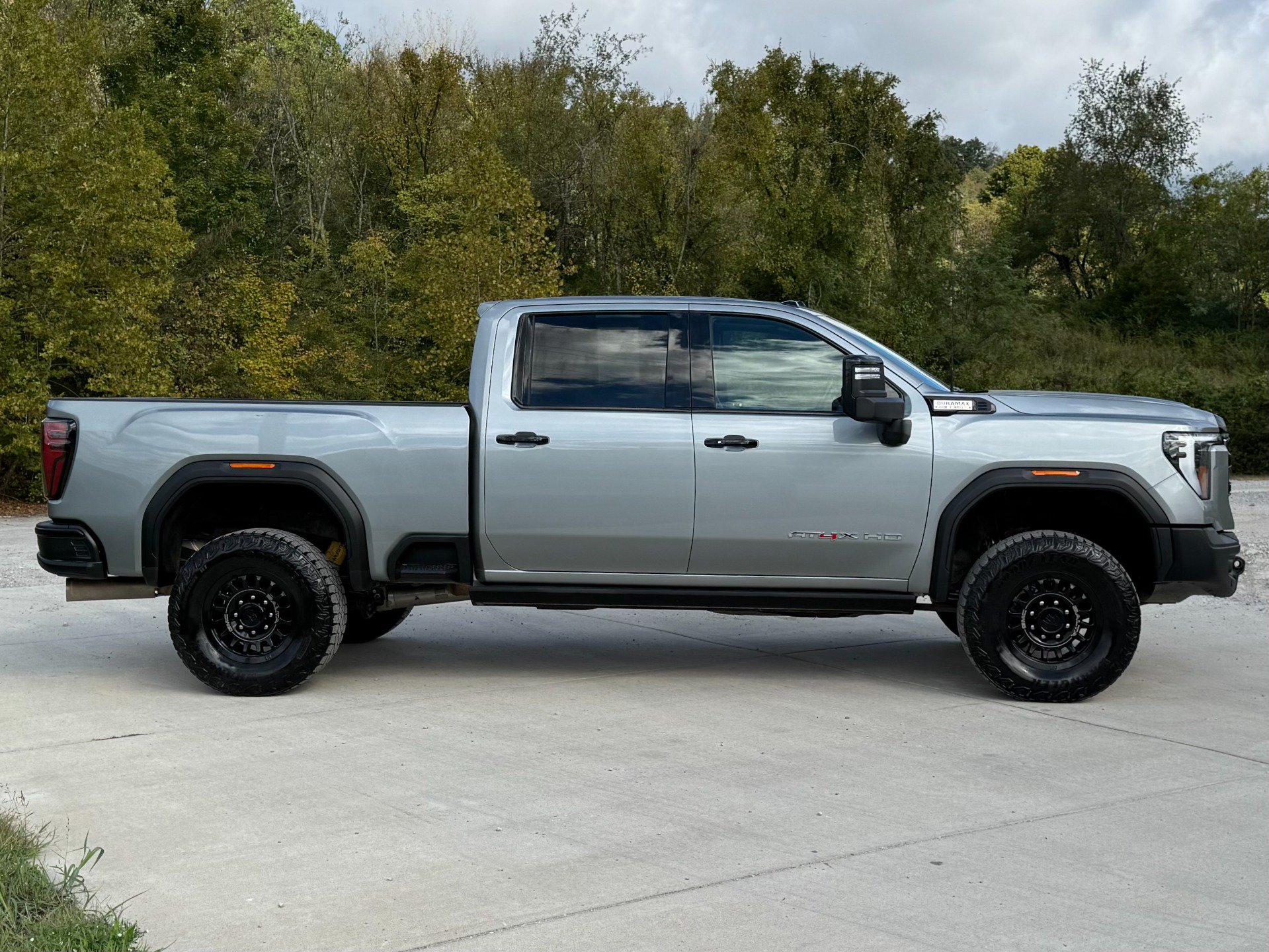 Used 2024 GMC Sierra 2500 AT4X w/ AT4X AEV Edition AWD/4WD image 7