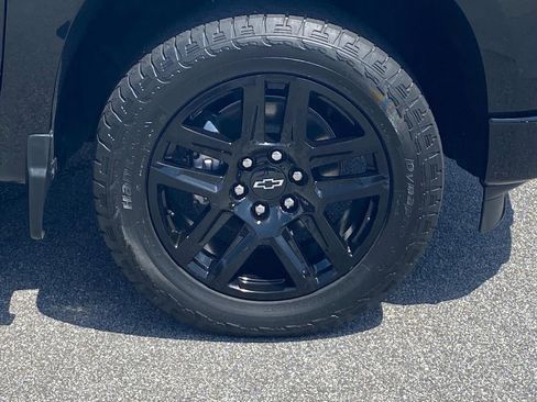 Used 2023 Chevrolet Silverado 1500 Custom w/ LPO, Dark Essentials Package image 11