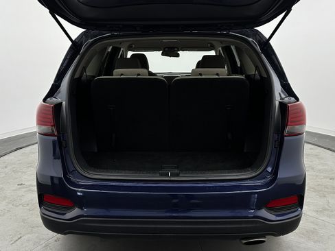 Used 2019 Kia Sorento LX image 30