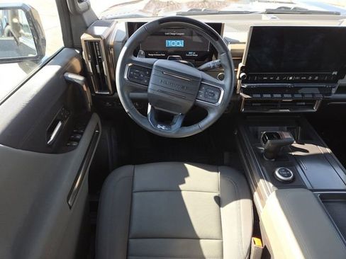 Used 2025 GMC Hummer EV 3X w/ Extreme Off-Road Package image 34