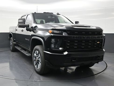Used 2023 Chevrolet Silverado 2500 Custom w/ Custom Value Package AWD/4WD image 7