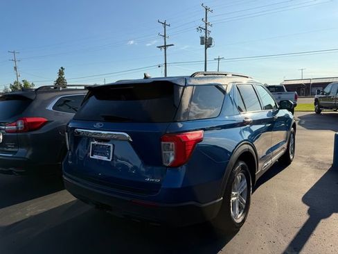 Used 2021 Ford Explorer XLT w/ Class III Trailer Tow Package AWD/4WD image 4