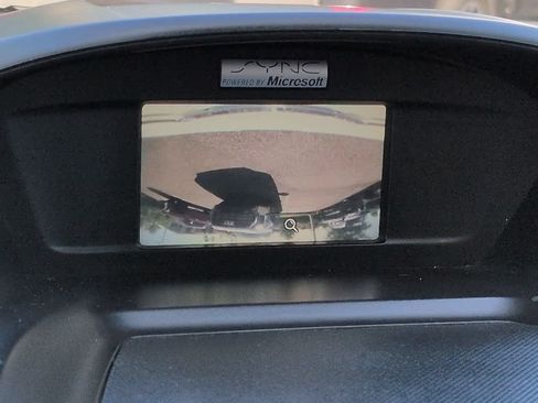 Used 2015 Ford Escape SE FWD image 19